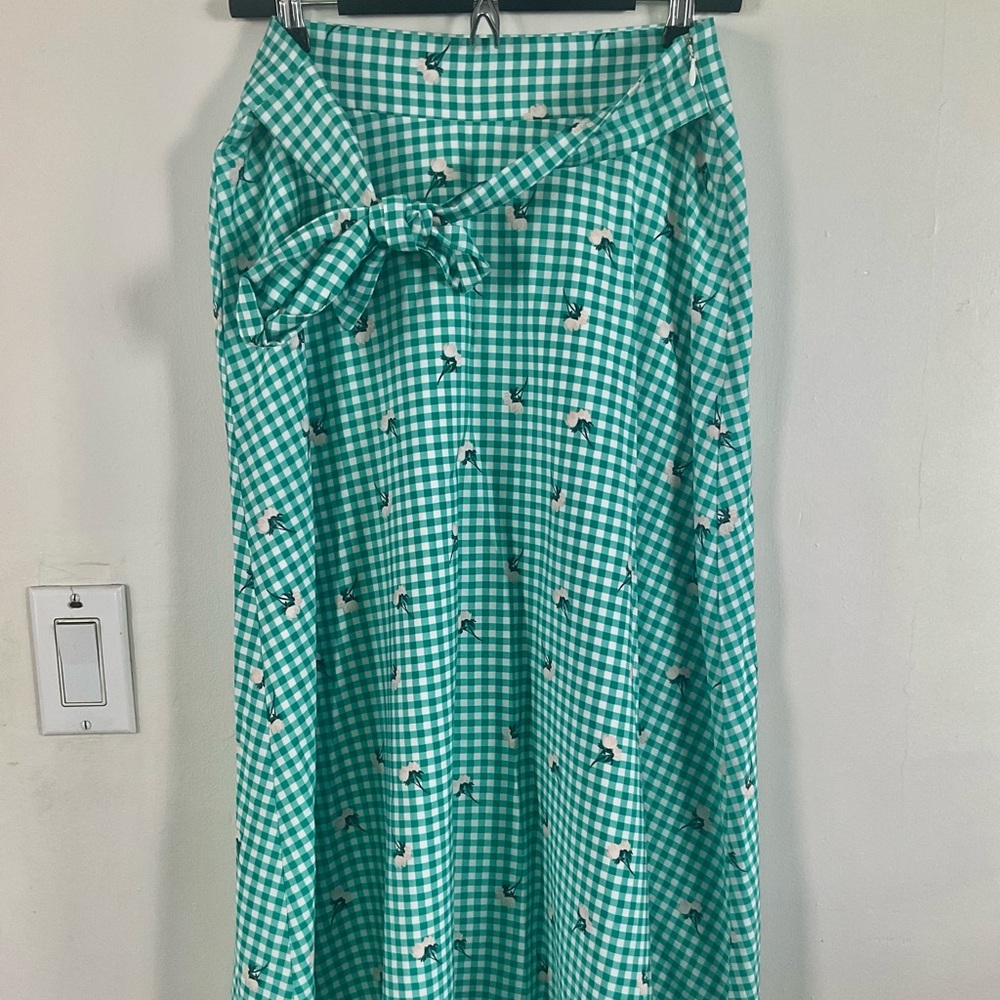 Ann Taylor Green Gingham Midi Skirt with Bow – Size 4